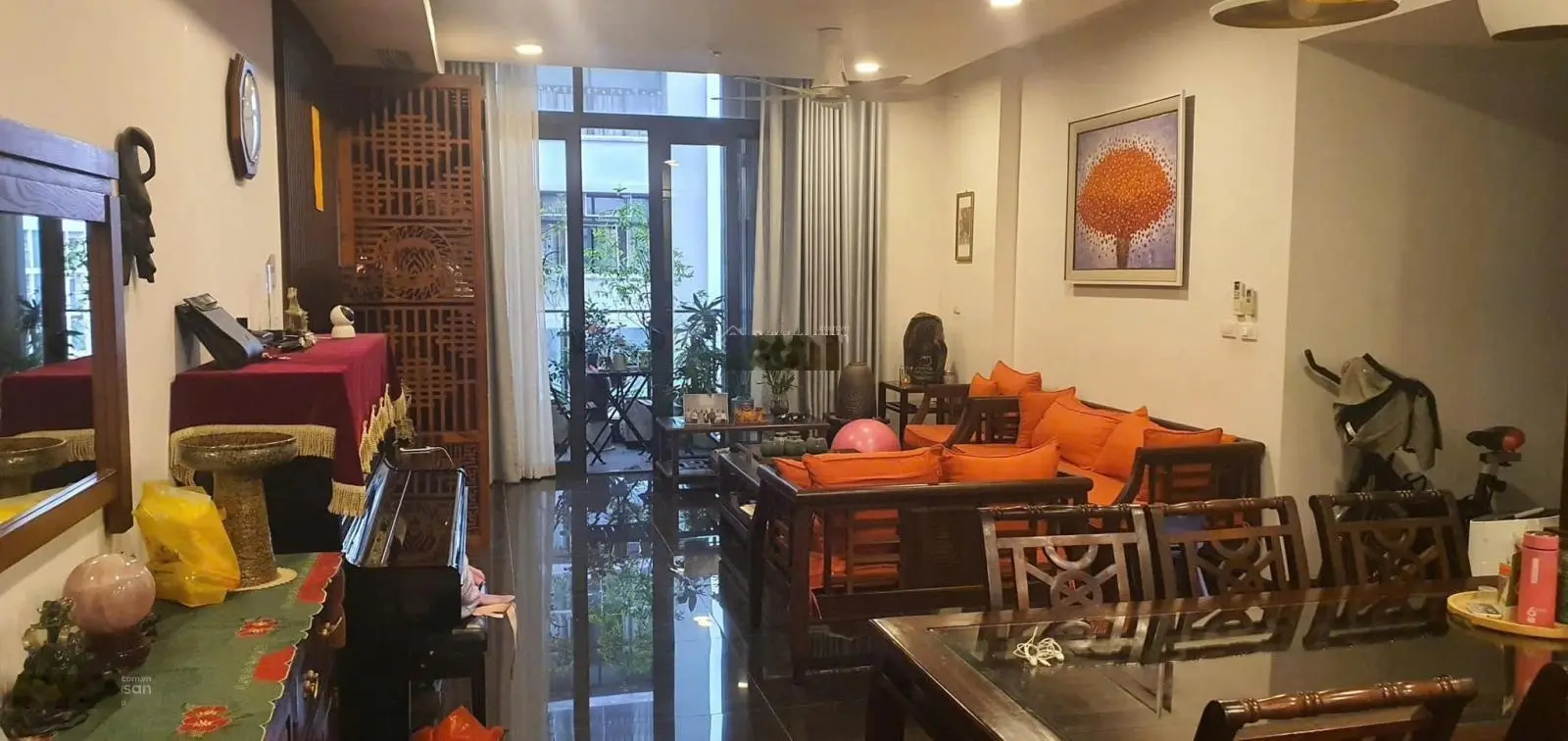Bán gấp căn hộ diện tích 164m2 thiết kế 3n+1, tầng trung, căn góc, 2 mặt thoáng tại dolphin plaza.