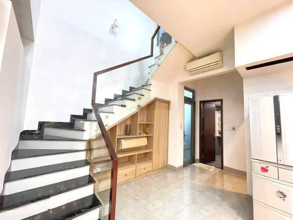 Nhà 2 Tầng Quảng tế full nội thất xin xò dọn vào ở ngay thiết kế cực đẹp