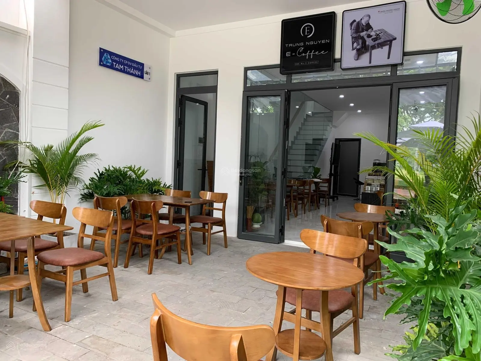Cần bán căn nhà và quán cafe đối diện công viên thị trấn Trảng Bom