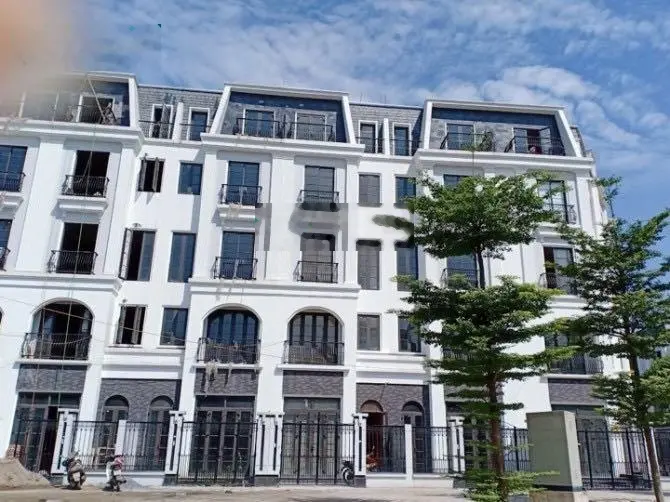 Bán căn shophouse 75m2 - KĐT Athena Fulland Đại Kim Hoàng Mai Hà Nội. 5 tầng full nội thất, sổ đỏ