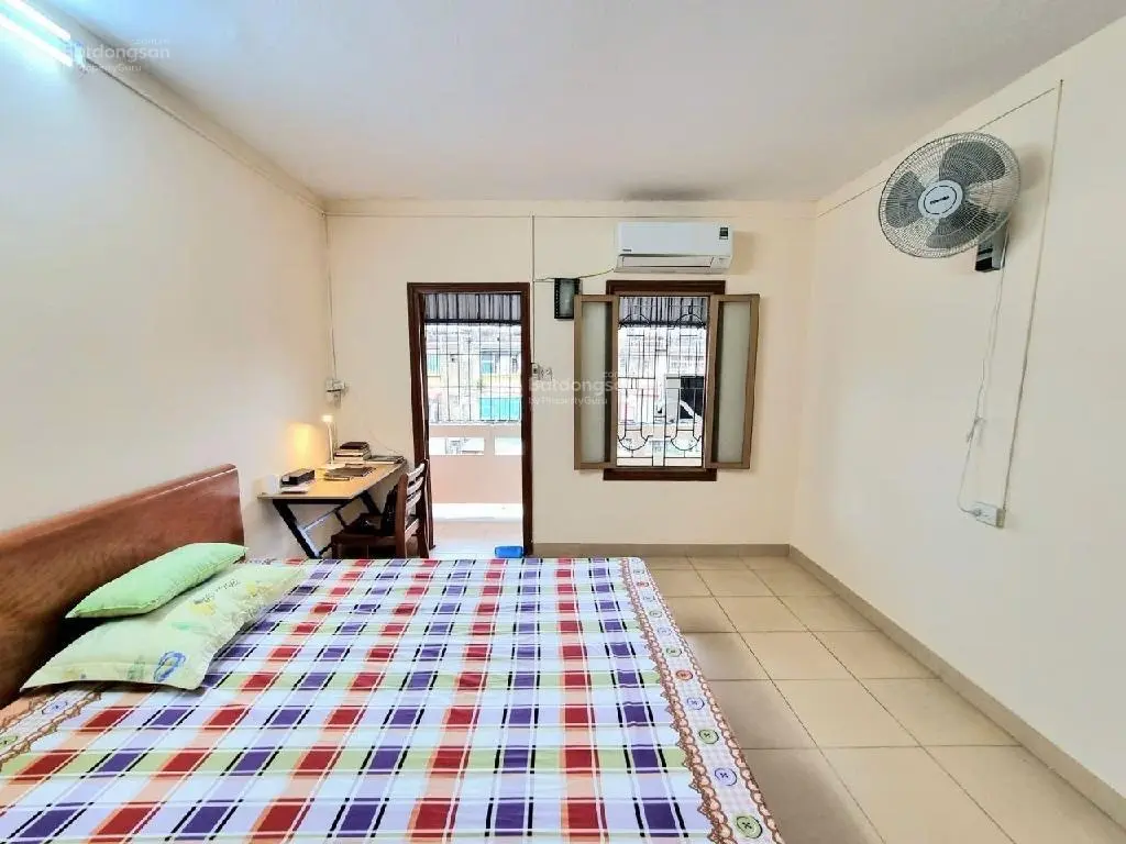 Bán nhà 2 tầng tập thể Pin Văn Điển phân lô đẹp long lanh