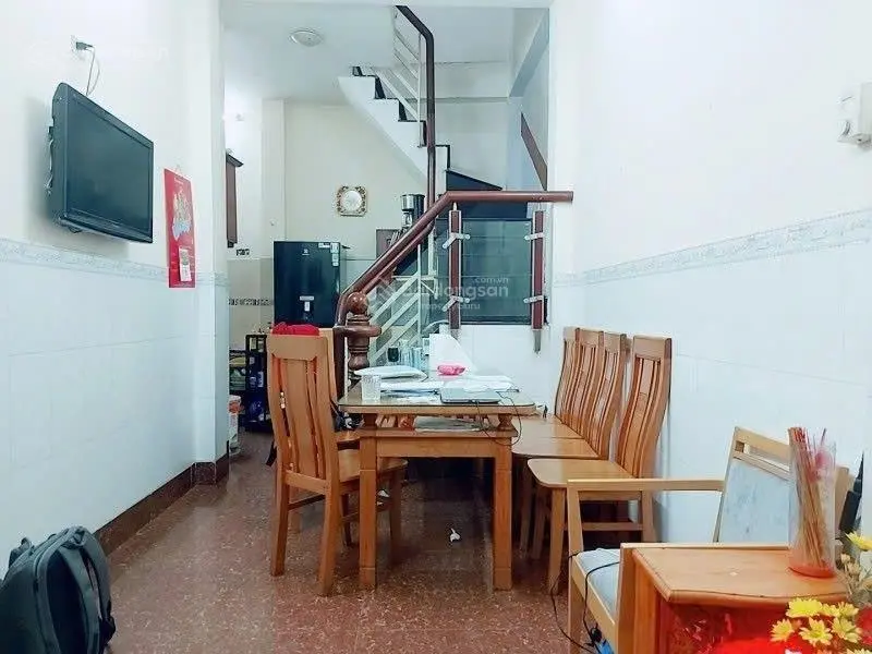 Cần bán nhà 4 tầng_ lý chính thắng_ quận 3 _gần hẻm ô tô 28 mét vuông giá 5,2 tỷ