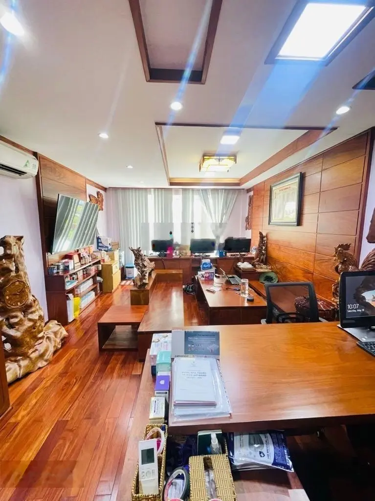 Gấp. Bán Nhà Đẹp 7 Tầng, Tdt 630m2, Có Thang Máy, Dòng tiền 2 tỷ/năm. Đường Tô Hiến Thành, Quận 10