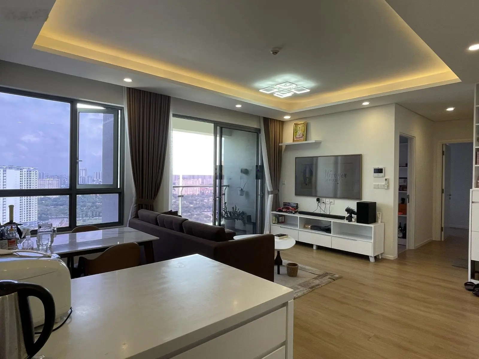 Sở hữu ngay căn 2 phòng ngủ view Landmark 81 + sông SG, Q1 tầng cao thoáng mát với giá chỉ 10 tỷ TL