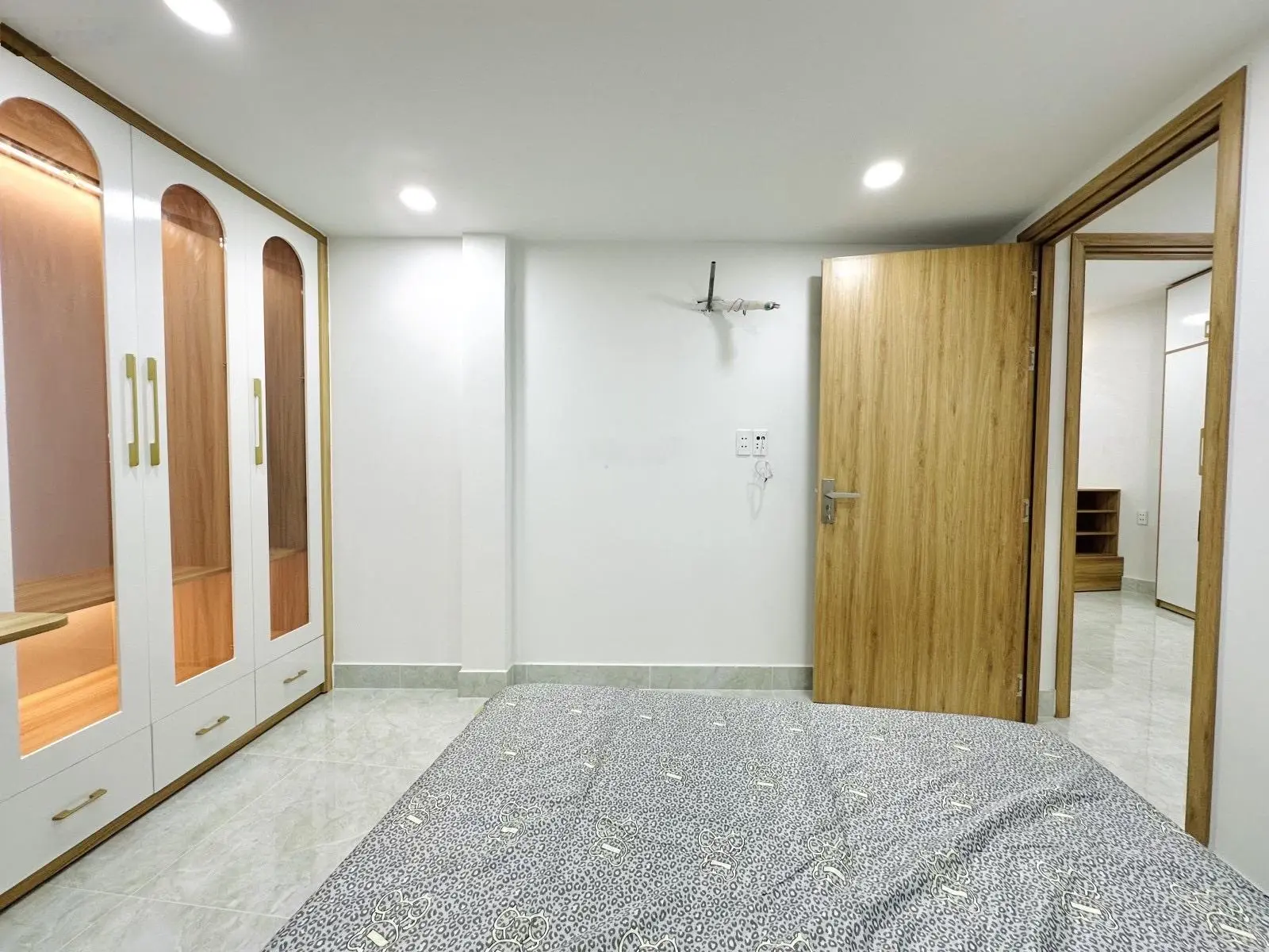 CỰC HIẾM!!!!!! Bán nhà đẹp tặng full nội thất, đường Phan Văn Trị, phường 14, Bình Thạnh.