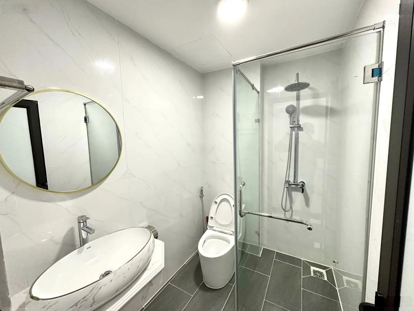 Giảm chào 1 tỷ, Đống Đa, lô góc, kinh doanh, ôtô ngủ tầng 1 thang máy, 55m2*6tang, MT4,2m, nhỉnh 11