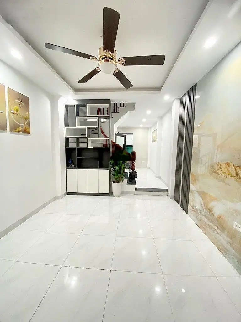BẮC TỪ LIÊM , ngay trục đường 32 , sát tây thăng long , 5 tầng ,mt4,3 . Giá chào 4,7 tỷ