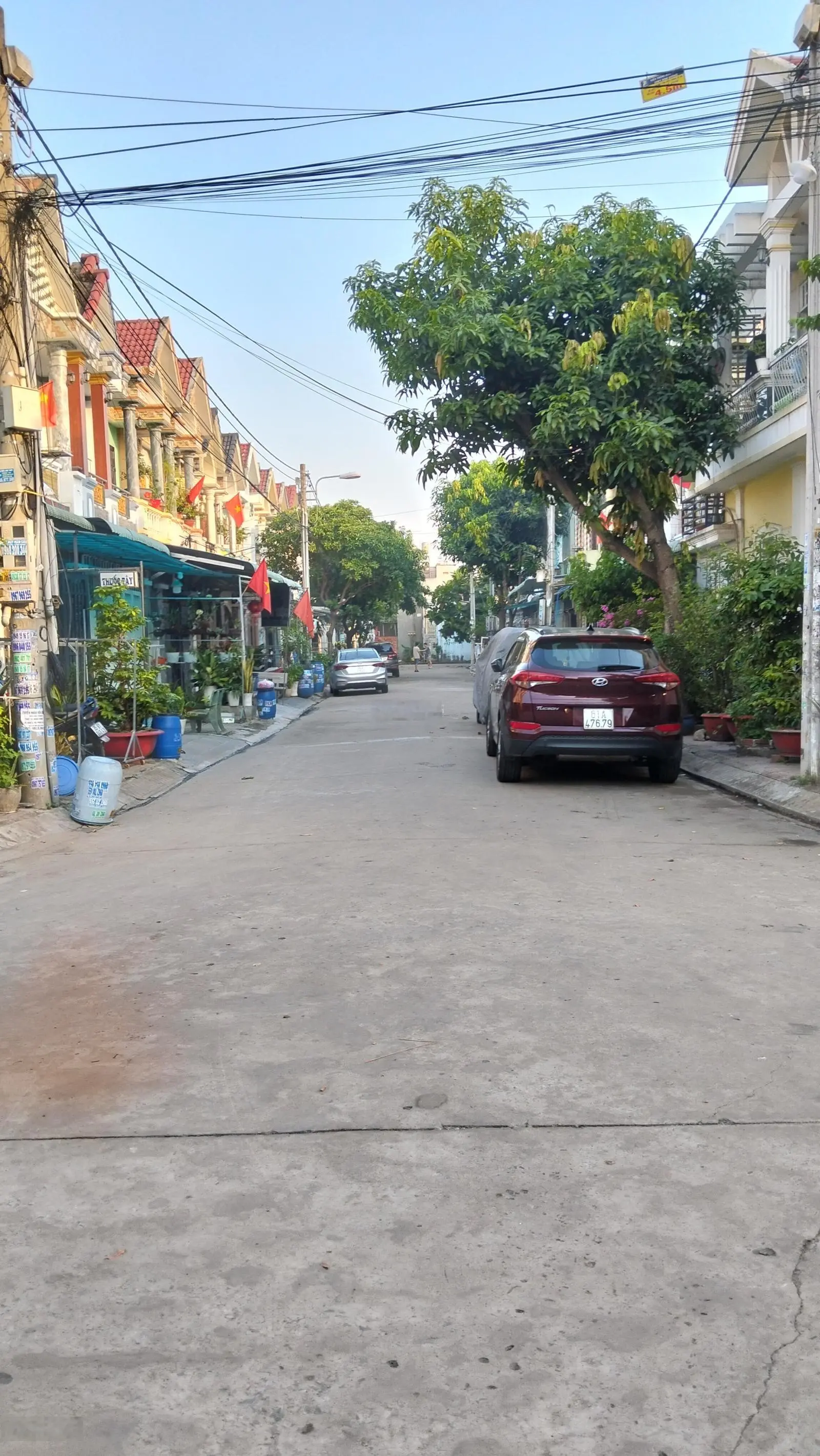 Bán nhà riêng, hẻm xe hơi, gần chợ trường học các cấp phường Đông Hòa, gần làng đại học Thủ Đức..