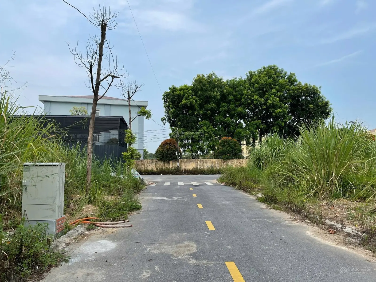 Duy nhất lô đất nhỏ xinh, DT 46m2, MT 3,87m, lô góc khe thoáng, view công viên vườn hoa, gần 3.5