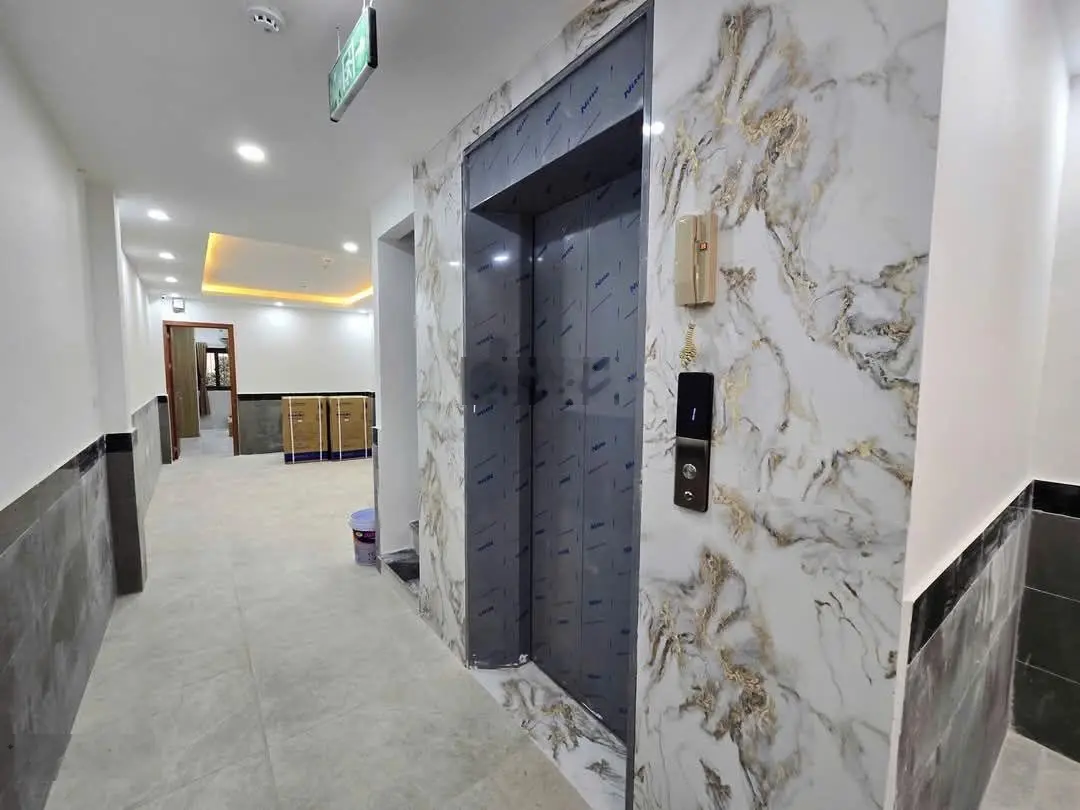 Bán Nhà Riêng Phố Giang Văn Minh Víp Ba Đình Ô tô Kinh Doanh, 21 tỷ, 60m2 x 7 Tầng Thang Máy.