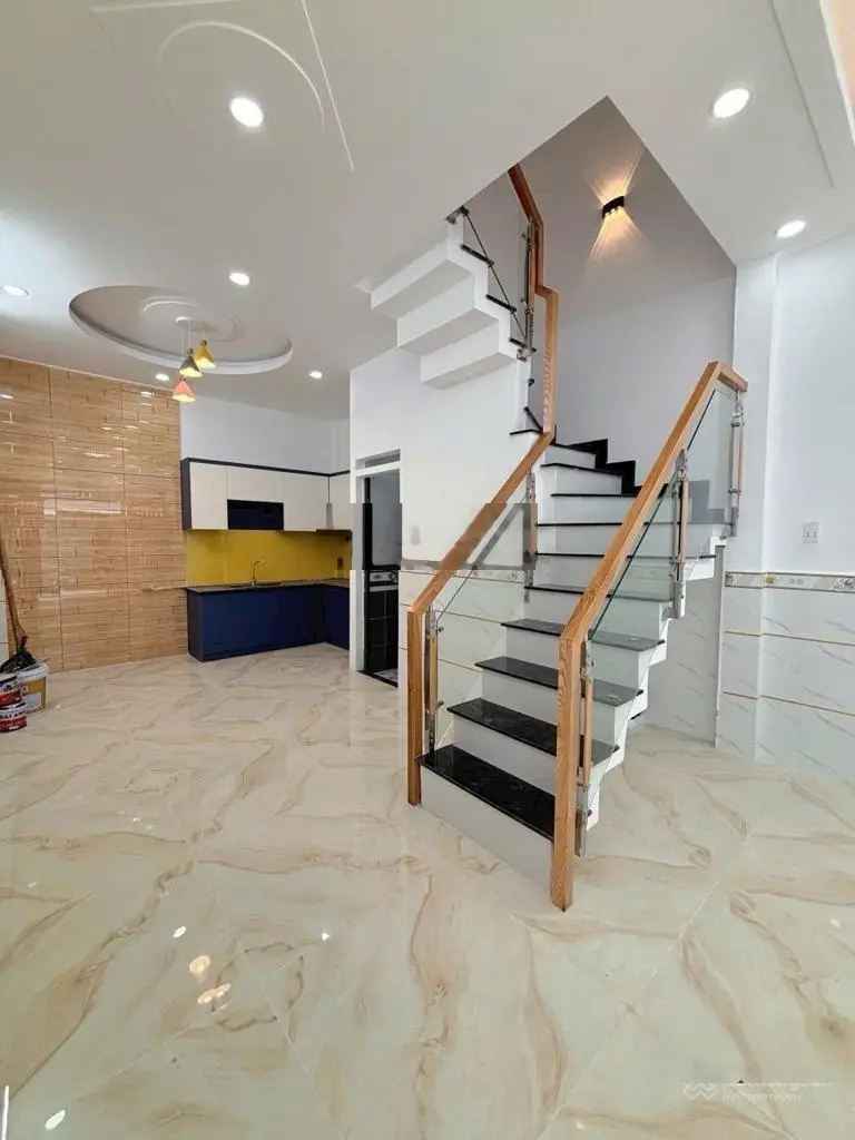 Hẻm ô tô 6 mét nhà mới dọn vào ở ngay. kinh doanh đa ngành nghề