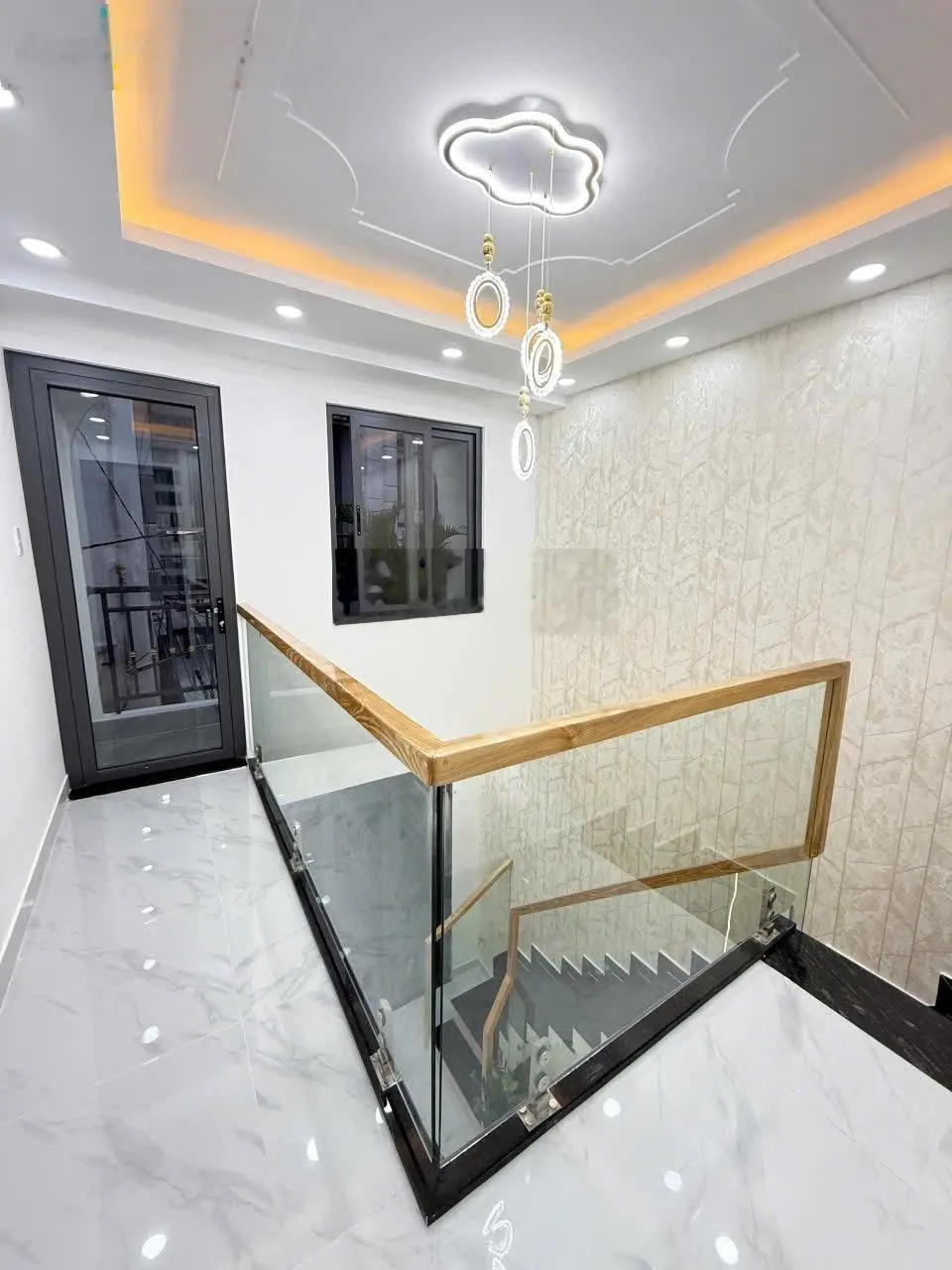 Chủ gửi - nhà diện tích lớn - xinh xinh mới lên sóng - ra đường Thống Nhất - hỗ trợ ngân bàng