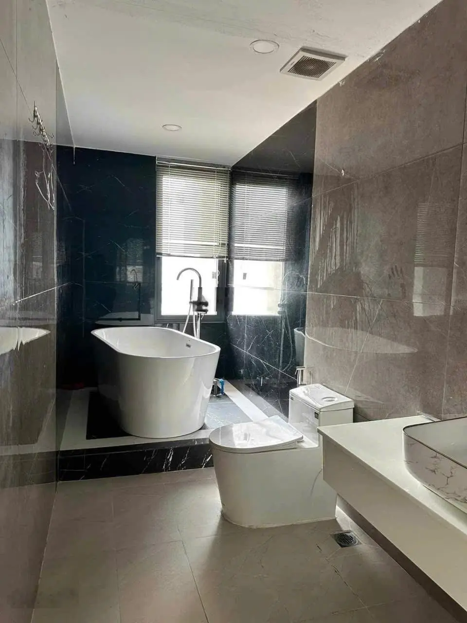 Bán Nhà Đẹp 4 Tầng Quang Trung, Hiệp Phú, Thủ Đức 10.5 t.ỷ