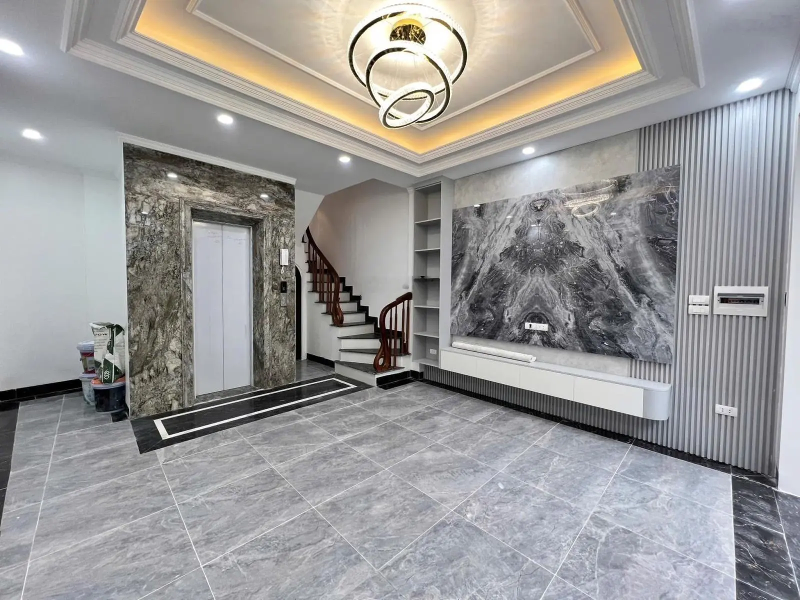 6 tầng thang máy nhà đẹp long lanh nội thất sang xịn 38 m2 - 6 tầng chỉ 8.9 tỷ