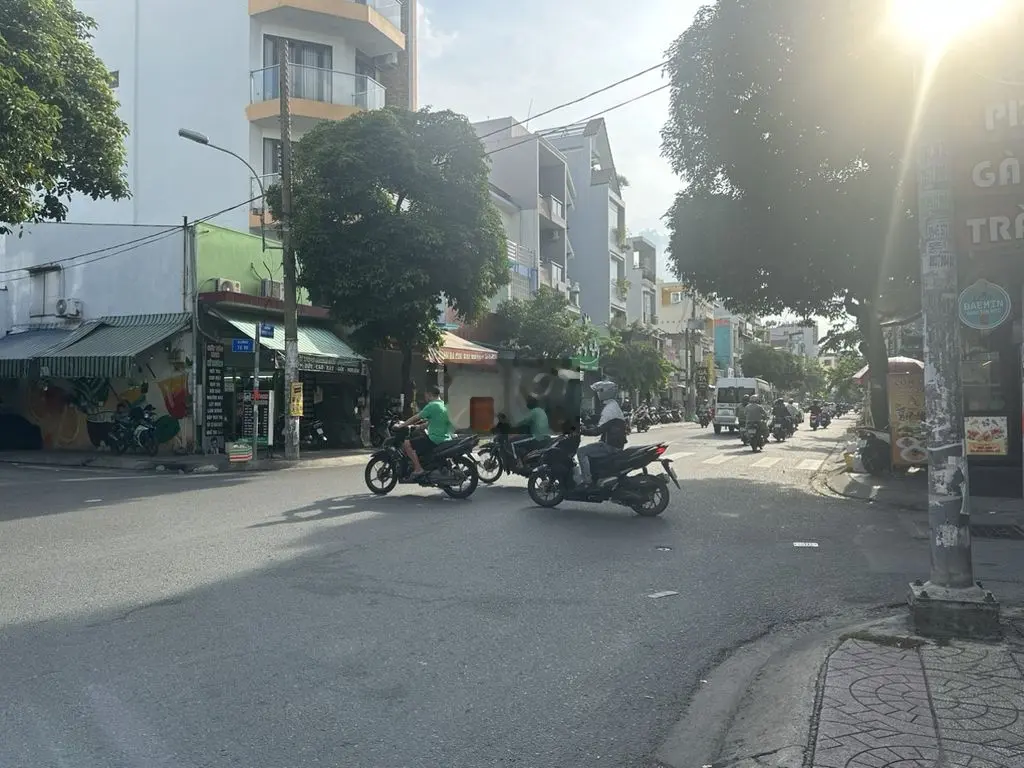 MTKD Phan Thị Hành 7.8x10 ,lửng 2 lầu sân thượng