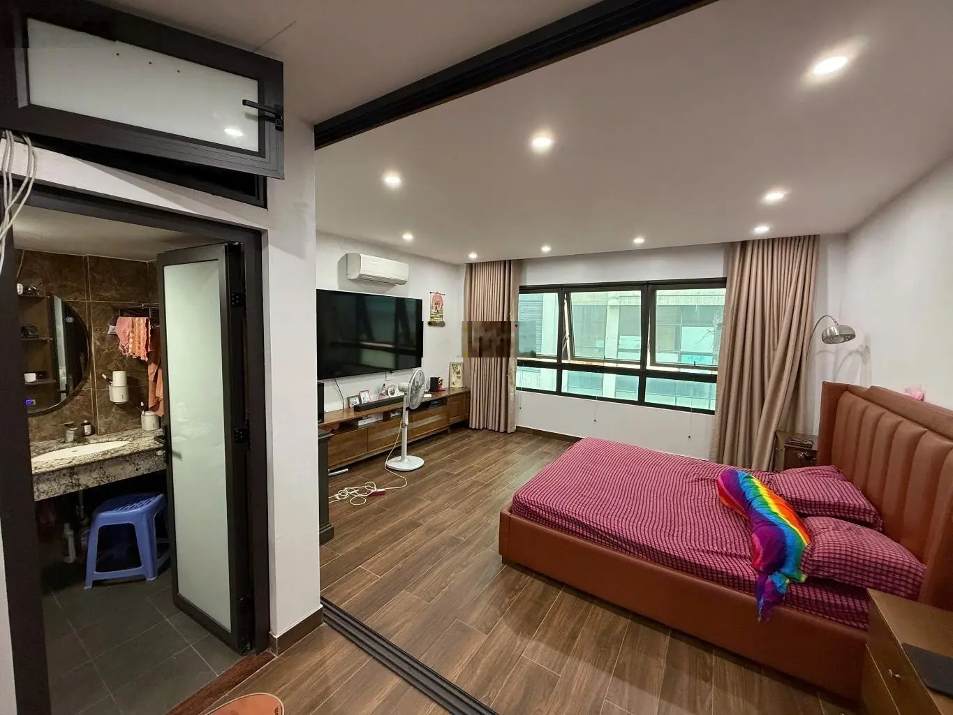 Bán nhà Cầu Giấy- Toà nhà 8T thang máy- phân lô ô tô- cách phố 1 nhà- 60m2- 25 tỷ