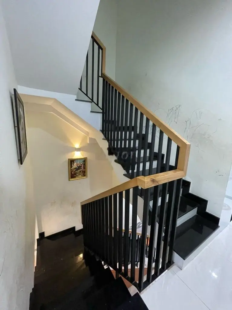 Tân Bình, 53m2, 4 Tầng BTCT, 5PN, Sổ đẹp hoàn công đủ, gấp bán