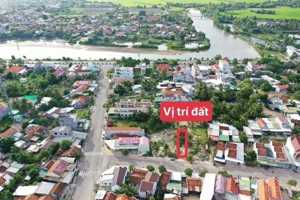 Bán gấp lô đất thị trấn Vạn Giã, Vạn Ninh. Đường nhựa 20m, giá đầu tư: 19tr/m2 - 134m2. 0905 225 ***