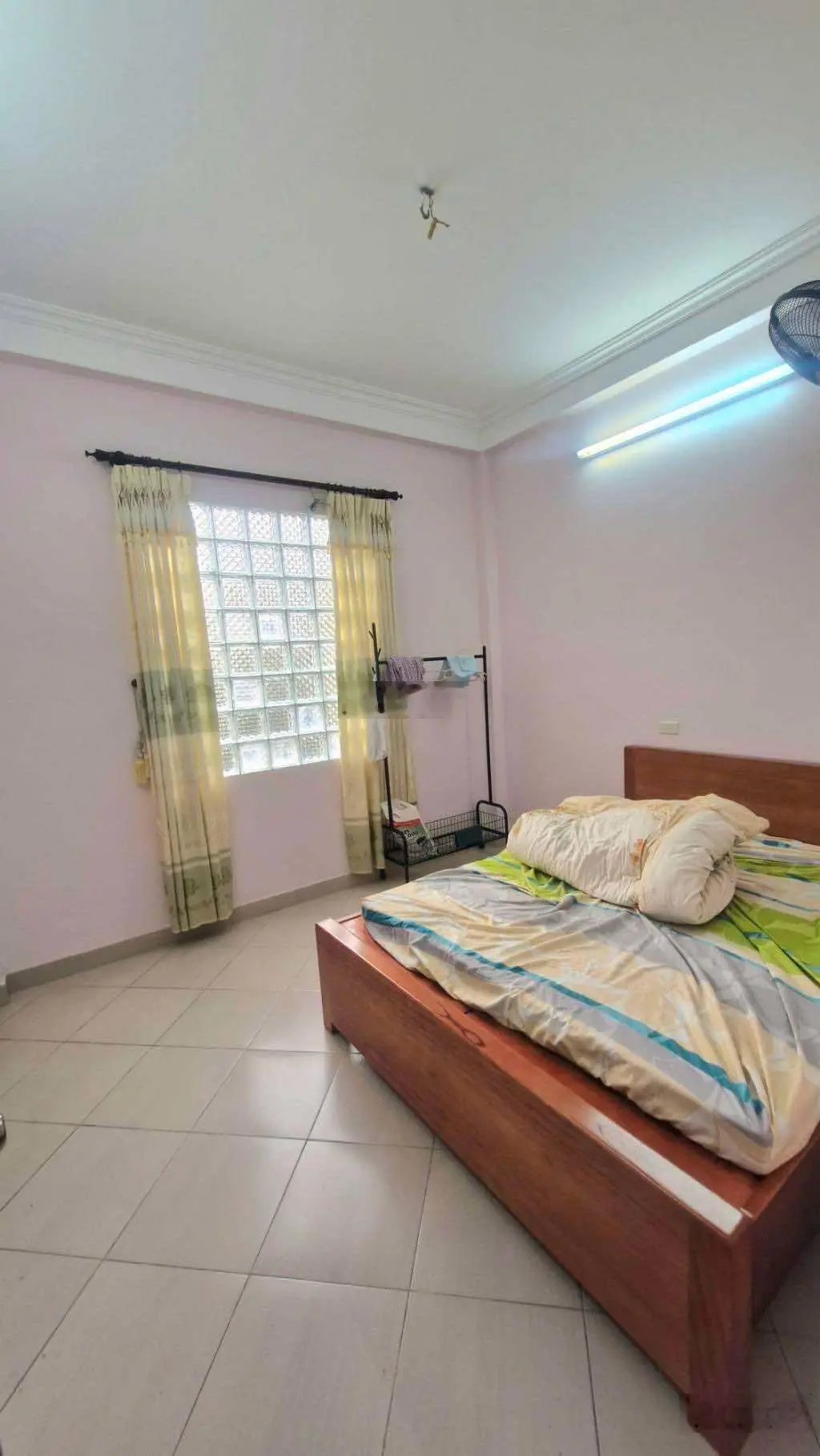 bán nhà phân lô phú đô ngõ to sát phố dt: 42m, nhà: 5t, mt: 3.8m, giá: 8 t