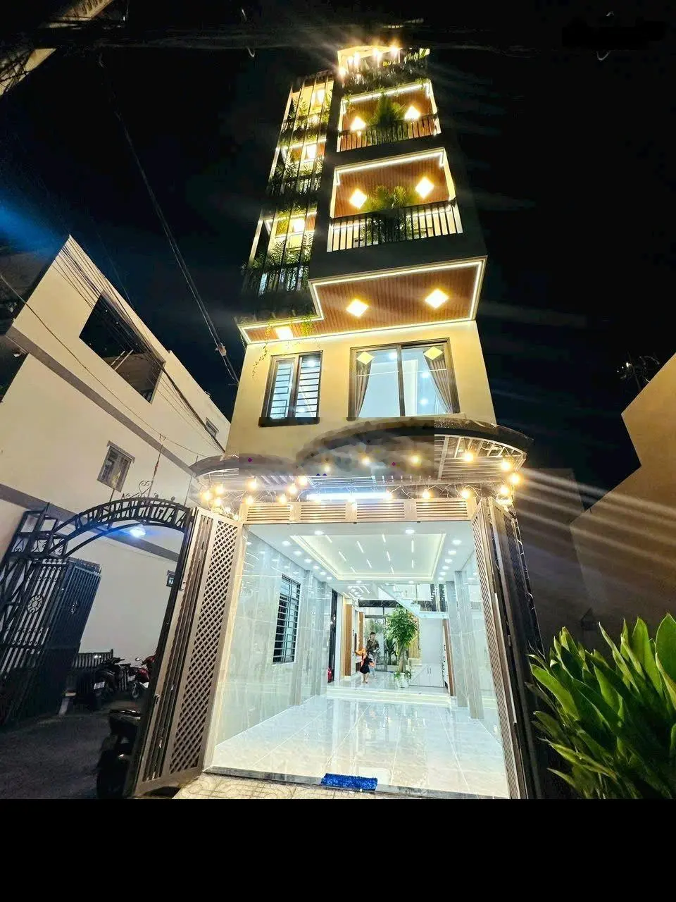 Nhà 4 tầng lầu , đẹp lông lẫy , căn gốc 2 mặt tiền, đường thông, phường thạnh xuân , Quận 12