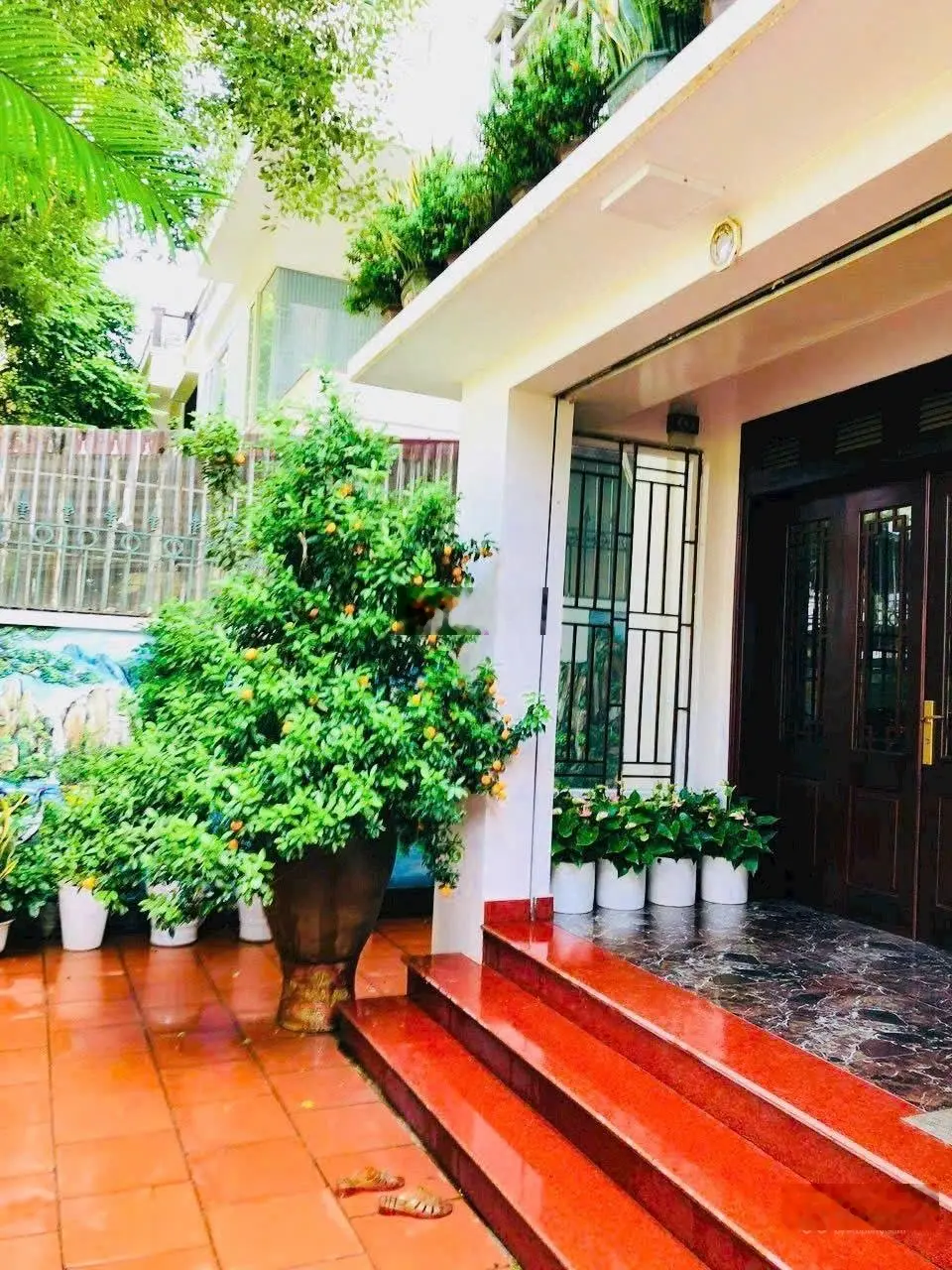Biệt thự mặt phố 168m nhìn dải cây xanh. Khu BT8 hoàn thiện rất đẹp, cần bán nhanh