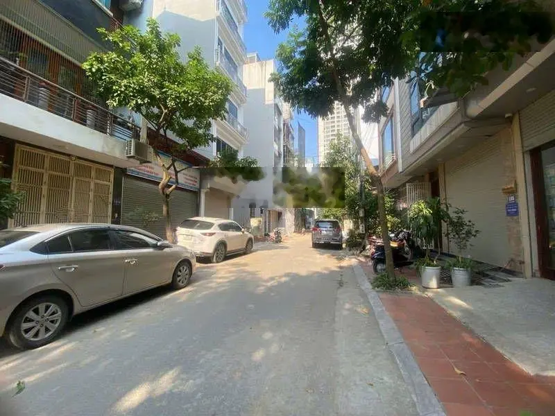Bán gấp lk 6 tầng Vạn Phúc Hà Đông. Diện tích 47m2 giá: 15,9 tỷ, gọi e.Mừng 0936936683 xem nhà 24/7