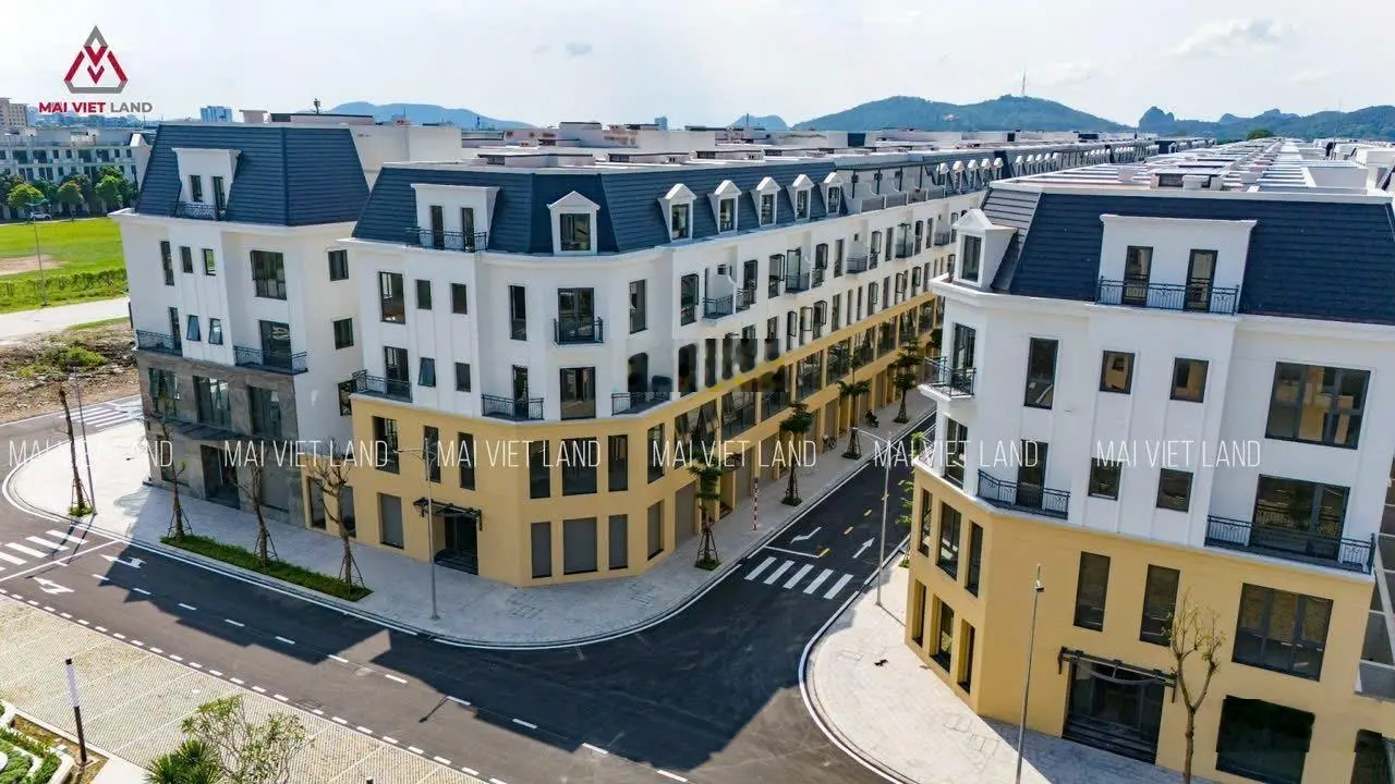 Bán shophouse 5 tầng vị trí trung tâm, đối diện Vinhome Thanh Hoá, sổ đỏ trao tay, HTLS 0%