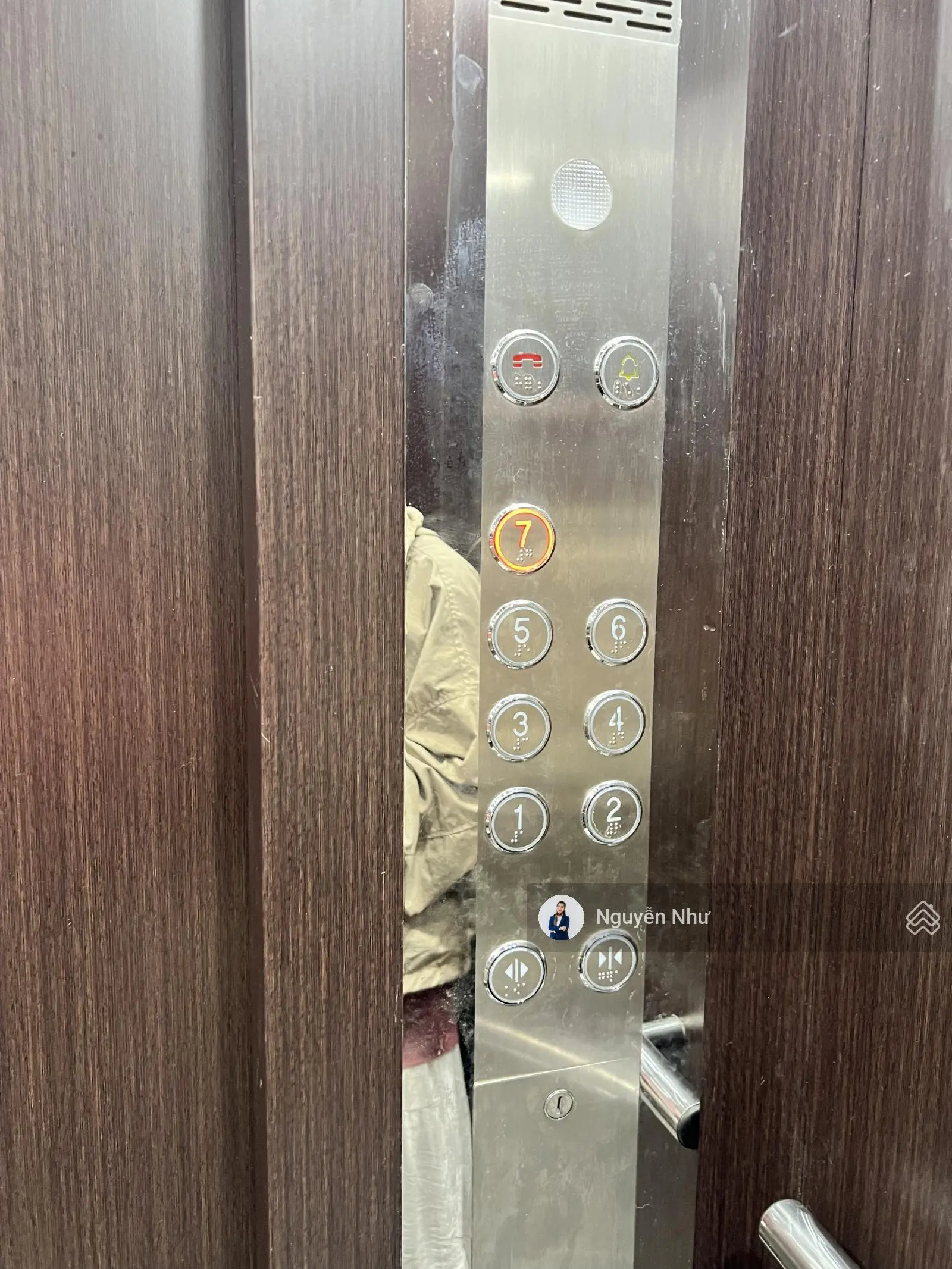 Bán tòa CHDV mới keng, 141 m2* 6 tầng, 16 PN, dòng tiền 100 tr/th. Có hầm. Giá 19.8 tỷ