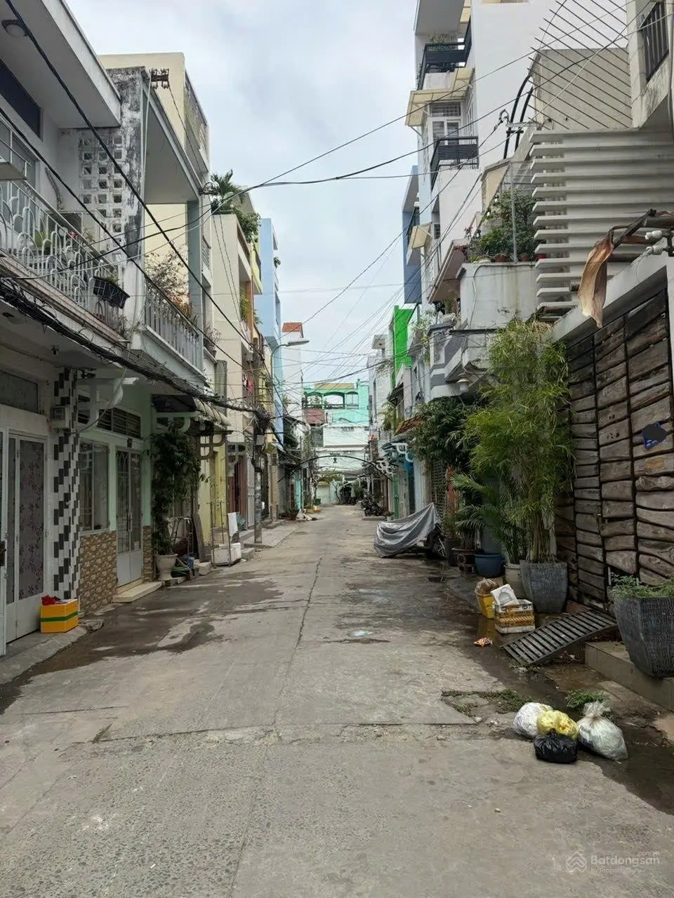 Nhà 3 lầu mặt tiền đường Diên Hồng, P1, Quận - BT