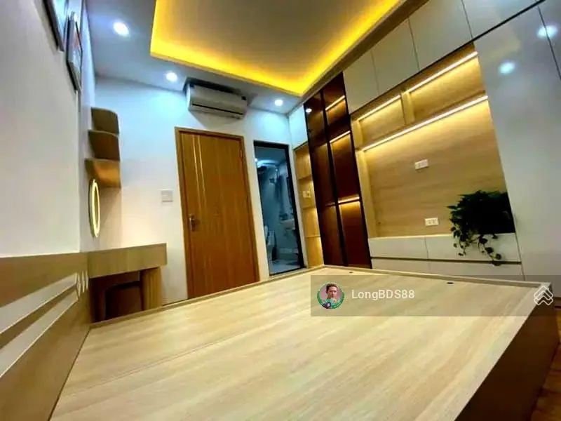 Hàng nóng - trung tâm Đống Đa - ngõ trước nhà 3m - ngõ thông mới đẹp ở ngay - tặng full nội thất