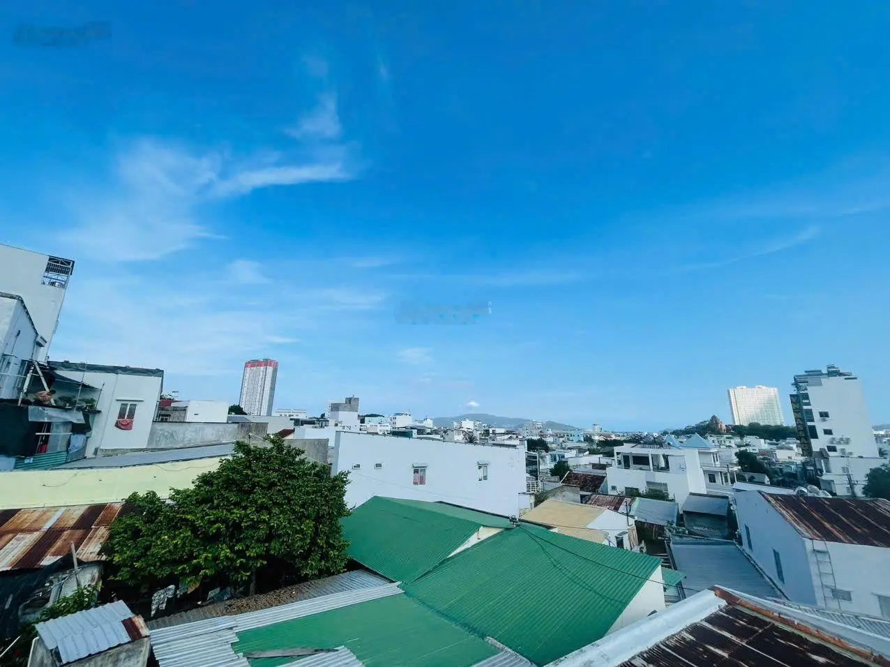 Nhà 2 tầng hẻm Ngô Đến Nha Trang đường oto 4ty2 gần biển gần trường đại học