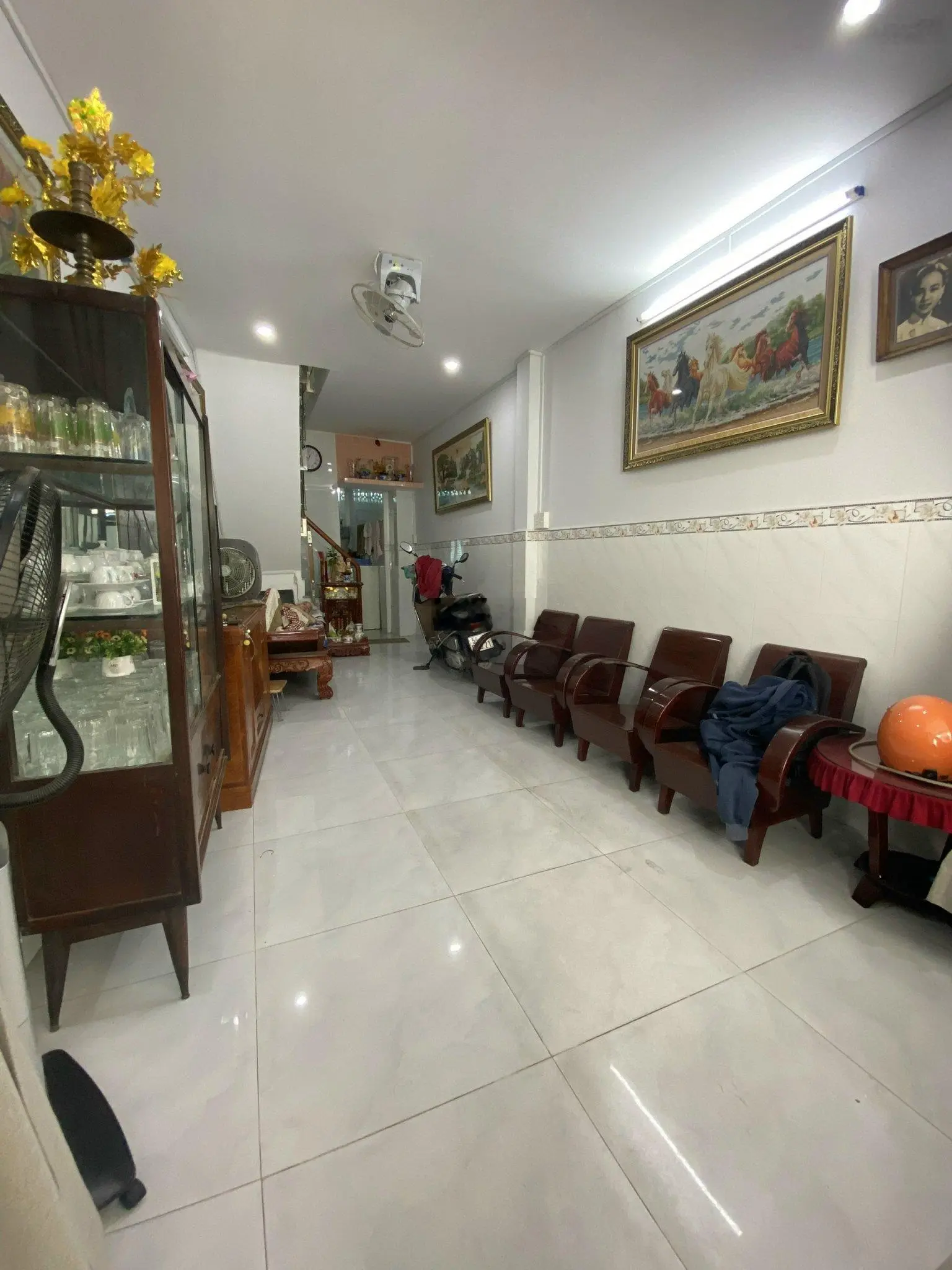 Bán nhà hẻm 3.5m thẳng 1/ gần mặt tiền đường Ngô Gia Tự, P9. DTCN hơn 40m2. Nhà 2 tầng. Giá 5.3 tỷ