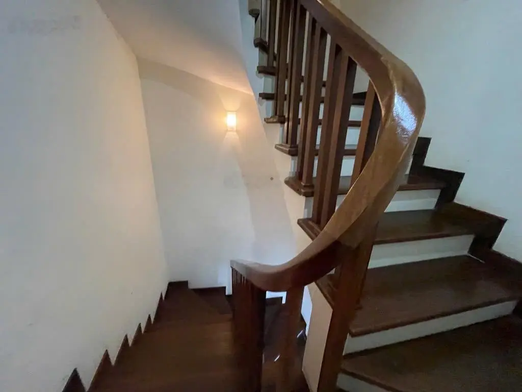 Chỉ ~8 Tỷ! Nhà phân lô Lê Đức Thọ. DT 39m2* 5 Tầng* MT đẹp. Ngõ thông rộng* Gần phố* Nhiều tiện ích