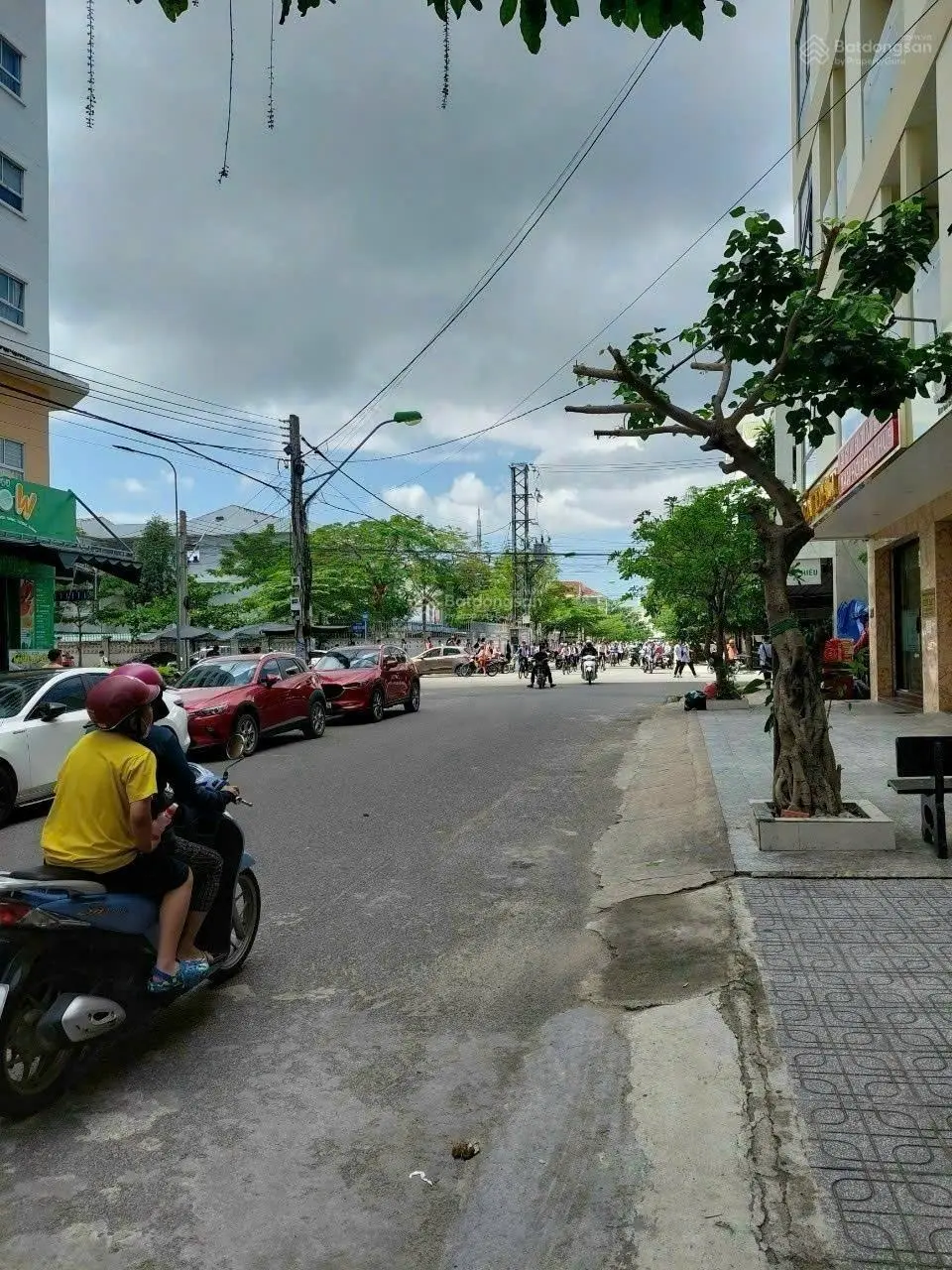 Bán nhà 3 tầng mặt tiền đường Trịnh Hoài Đức - P. Vĩnh Hòa - TP. Nha Trang. DT 88,2m2 giá 6,8 tỷ