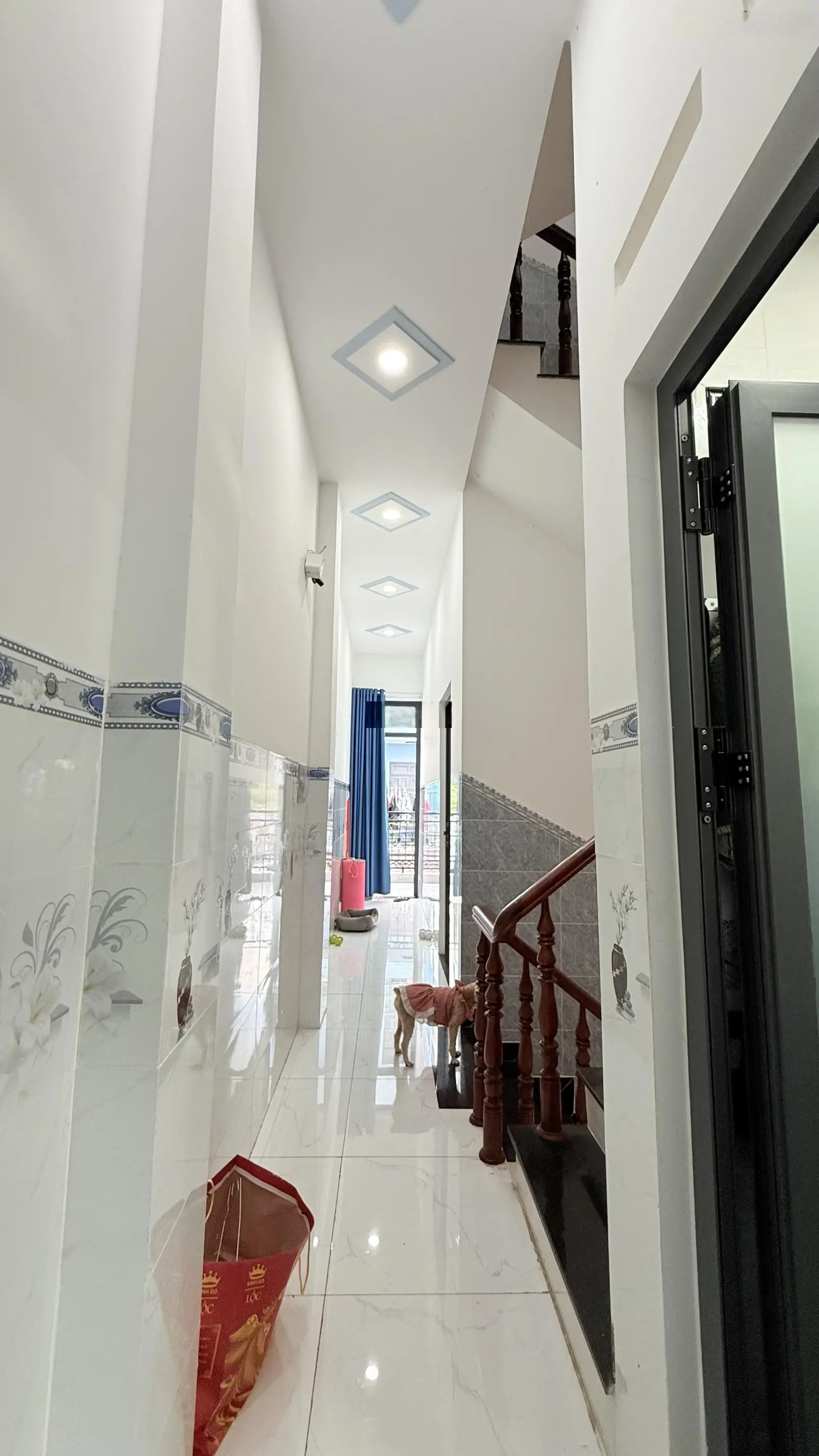 Bán nhà 1 trệt 2 lầu 1 tum dân xây ở kiên cố An Bình - Dĩ An - Bình Dương