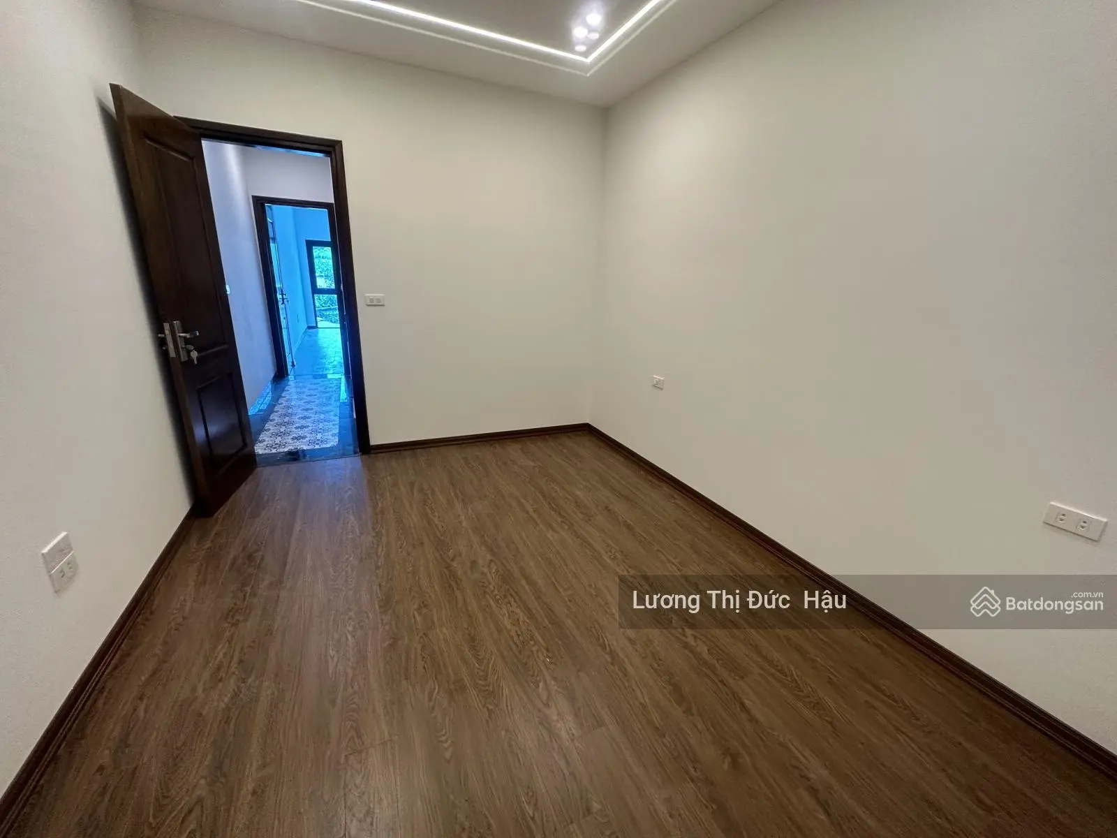 Bán nhà riêng hiện đại 5 tầng, 45m2, 6 ngủ, ô tô tránh trung tâm Thạch Bàn- Cổ Linh-Aeon, 8,9 tỷ,