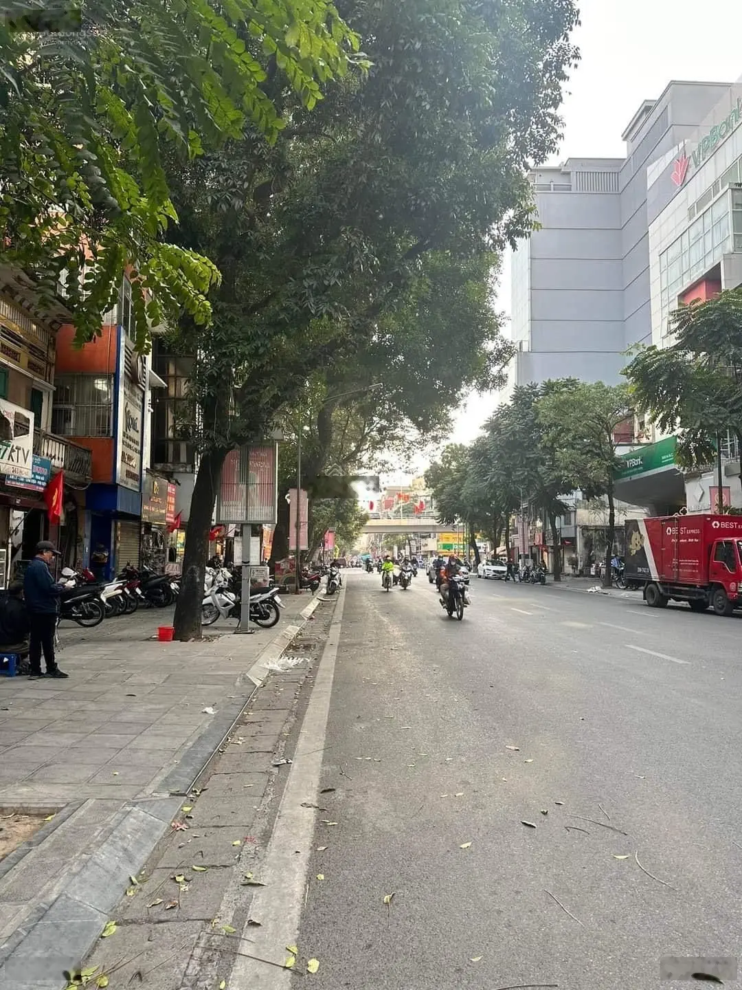 Bán nhà mặt phố Huế quận Hai Bà Trưng. Kinh doanh vip vỉa hè rộng cho thuê 800tr/năm