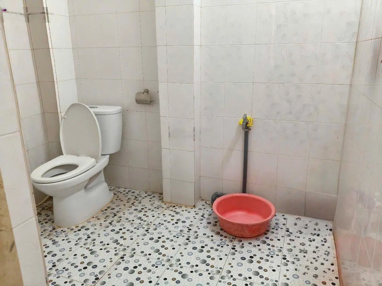Chủ đi mỹ giảm 1,5 tỷ. bán nhà mặt tiền kd chợ phạm văn hai tân bình gần sân bay ,có 3 pn: 10,5 tỷ.