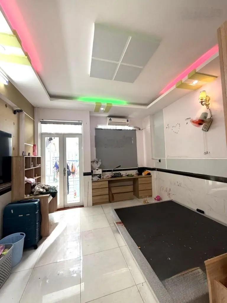Kiếm đâu ra căn thư 2 -nhà đẹp 2 tầng huỳnh văn nghệ- tân bình- dt 43m2- tặng nội thất - chỉ 3.x tỷ
