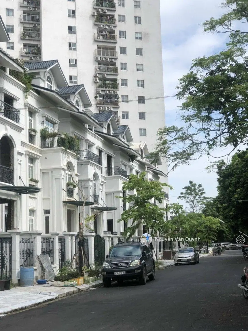 Chính chủ nhờ bán biệt thự HDI Tây Hồ,dt 135m2, xây 5 tầng, mt 9m, có ô chờ thang máy,giá 40,5 tỷ