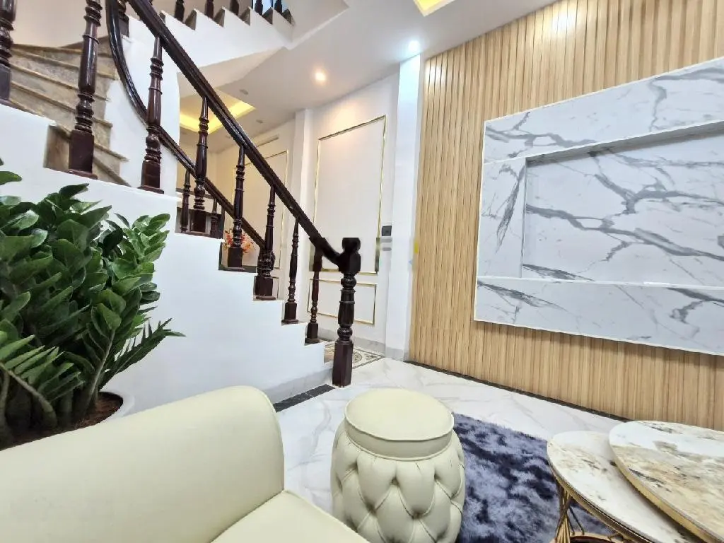 Nhà mới đẹp đón tết 46m2, 4 tầng cách 1 nhà ra phố Yên Vĩnh ô tô tránh, pháp lý đầy đủ