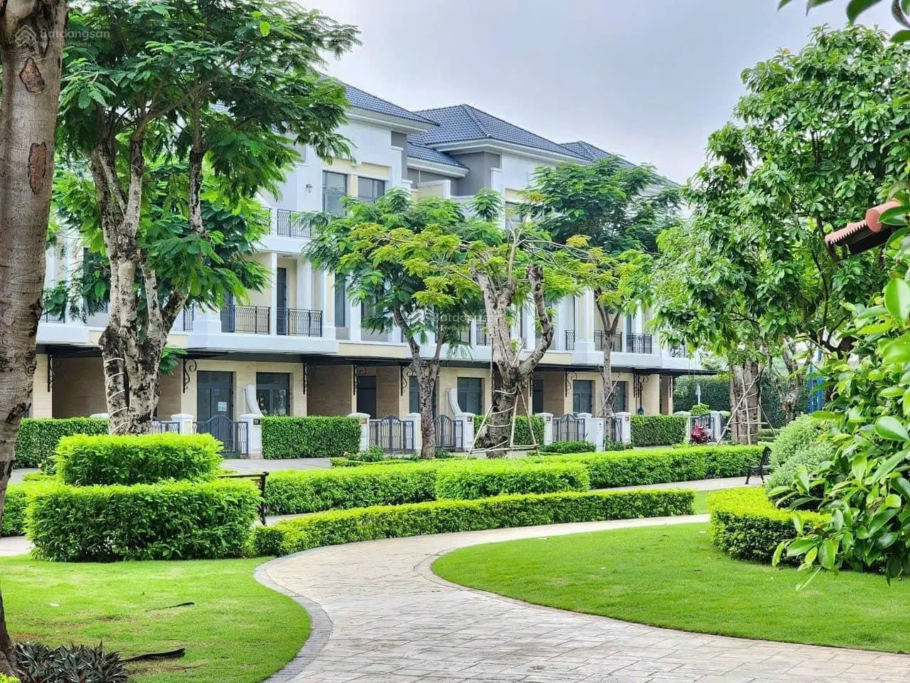 Chính chủ bán nhà verosa park - khang điền quận 9