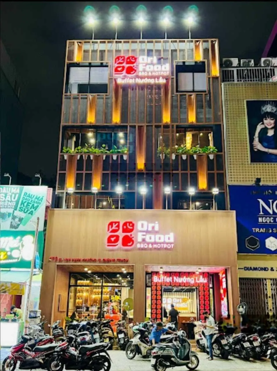 Giá 37 tỷ bán nhà mặt tiền Sư Vạn Hạnh gần Vạn Hạnh Mall Q10, DT: 5x20m, 4 tầng, HĐT: 120tr