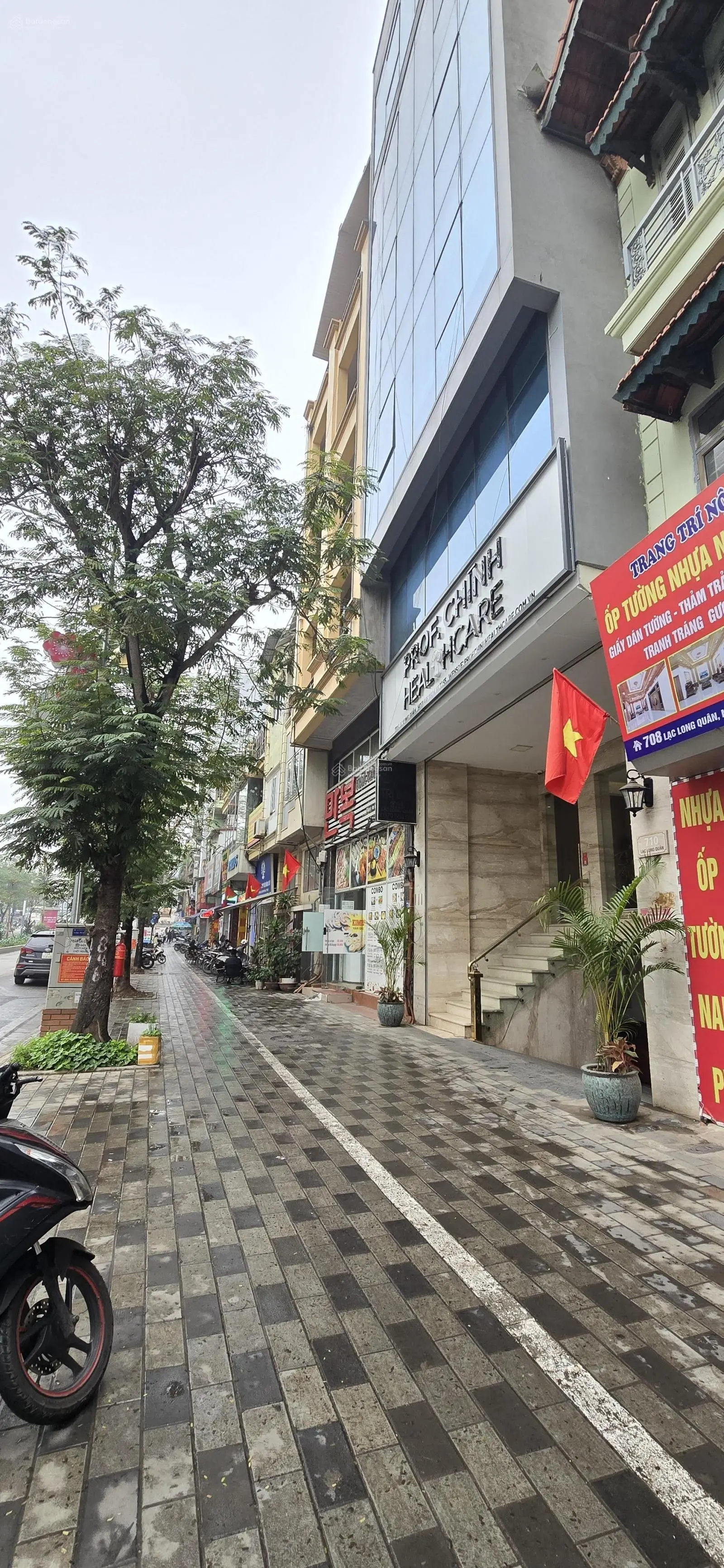 (giá đầu tư MT 14m) bán MP Lạc Long Quân - Tây Hồ 400m mặt tiền 14m vỉa hè rộng 6m đối diện Lotte