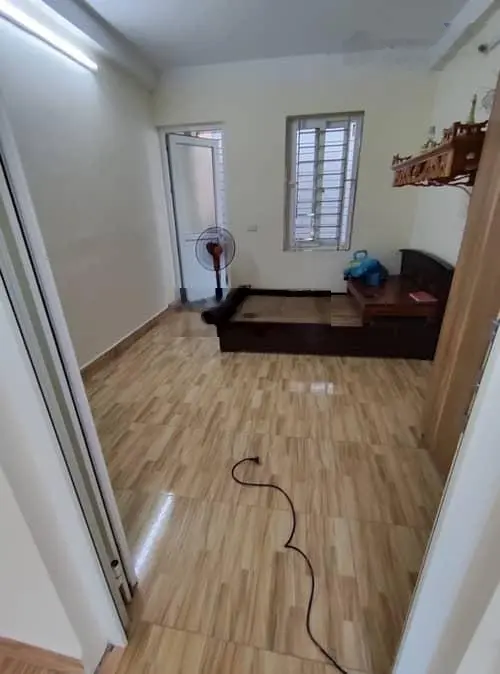 Bán nhà lĩnh nam 35m2x5tầng- 3 ngủ - mới đẹp - cách ô tô tránh chỉ 10m- giá tốt