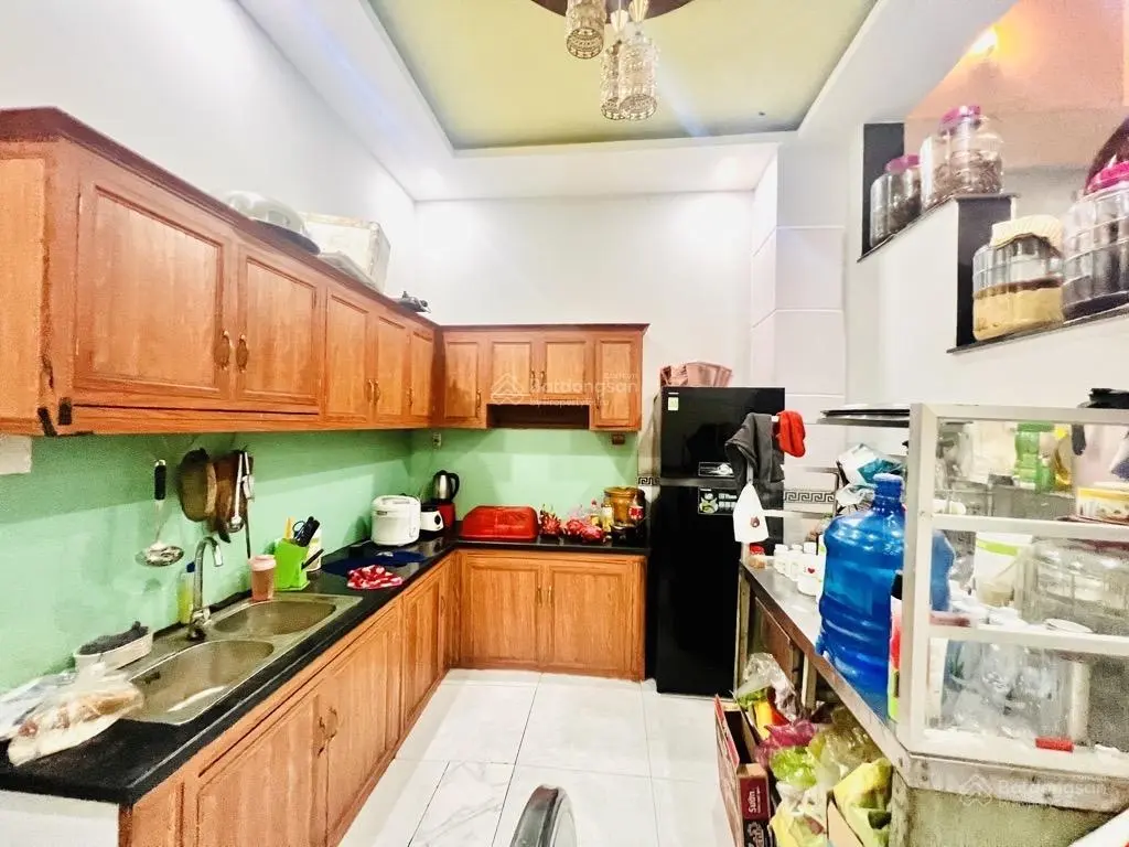 Giá tốt- bán nhà mặt tiền hẻm 8m, huỳnh thị hai, quận 12, 4x14m, nhỉnh 4tỷ