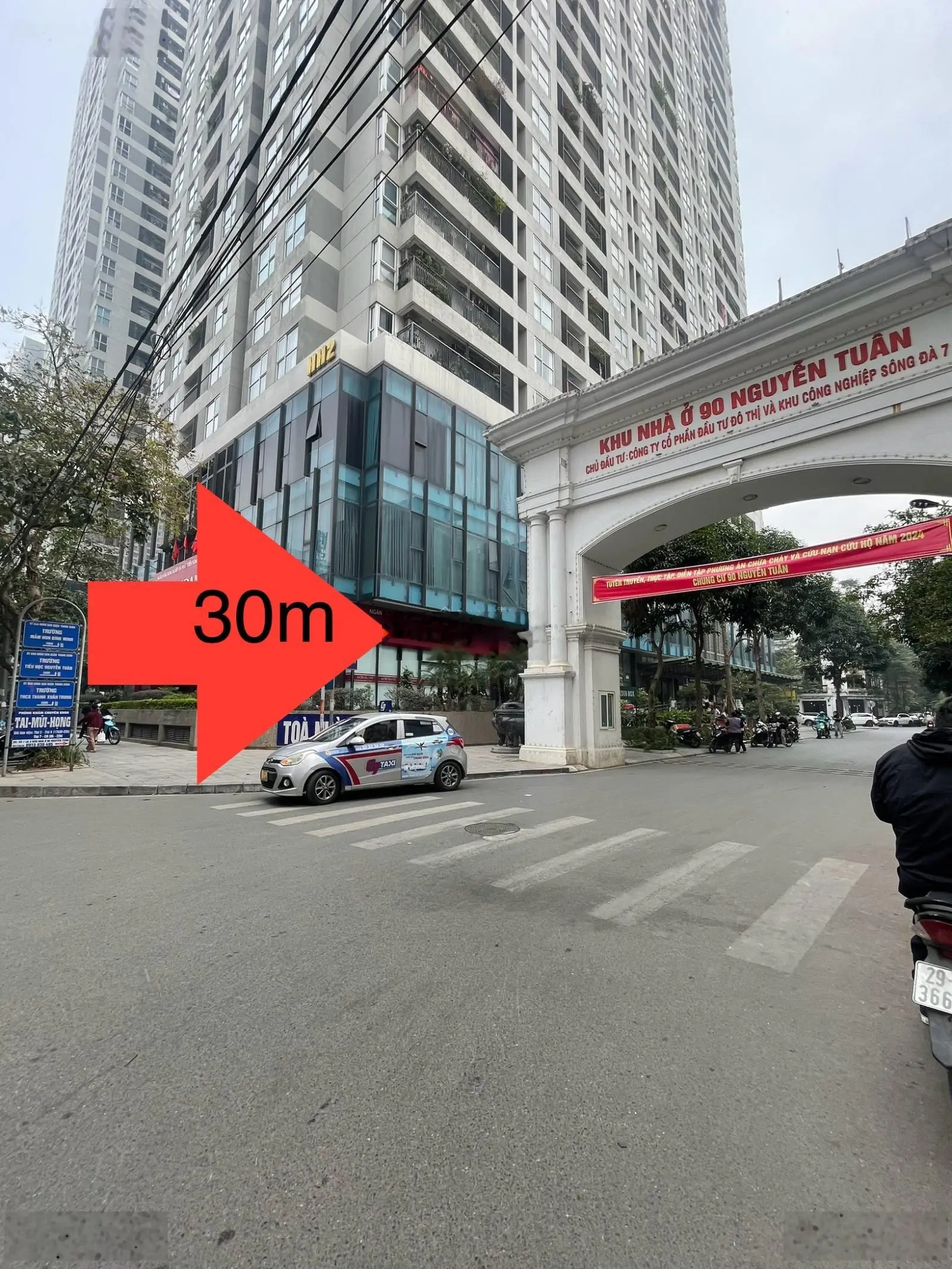 Chinh chủ nhà e cần bán 68m2 xây mới 4,5 tầng, ngõ 90 nguyễn tuân, ngõ 336/23 nguyễn trãi, 13,5ty