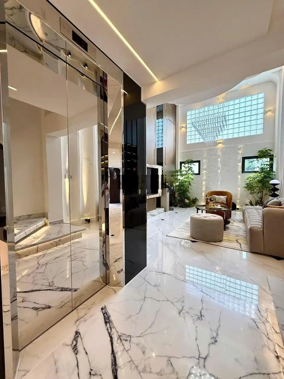 Mới xây dựng dọn ở liền ngay đường Lý Thái Tổ, Q10 - Giá 3 tỷ 990 / 60m2. Xe hơi trước nhà. Sổ sẵn