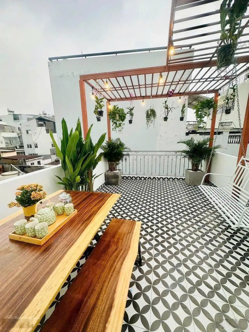 Mua nhanh kẻo lở nhà 42,4m2 đường Lý Thường Kiệt P. 7 Tân Bình. Giá 1tỷ990 Gần sân vận động Phú Thọ