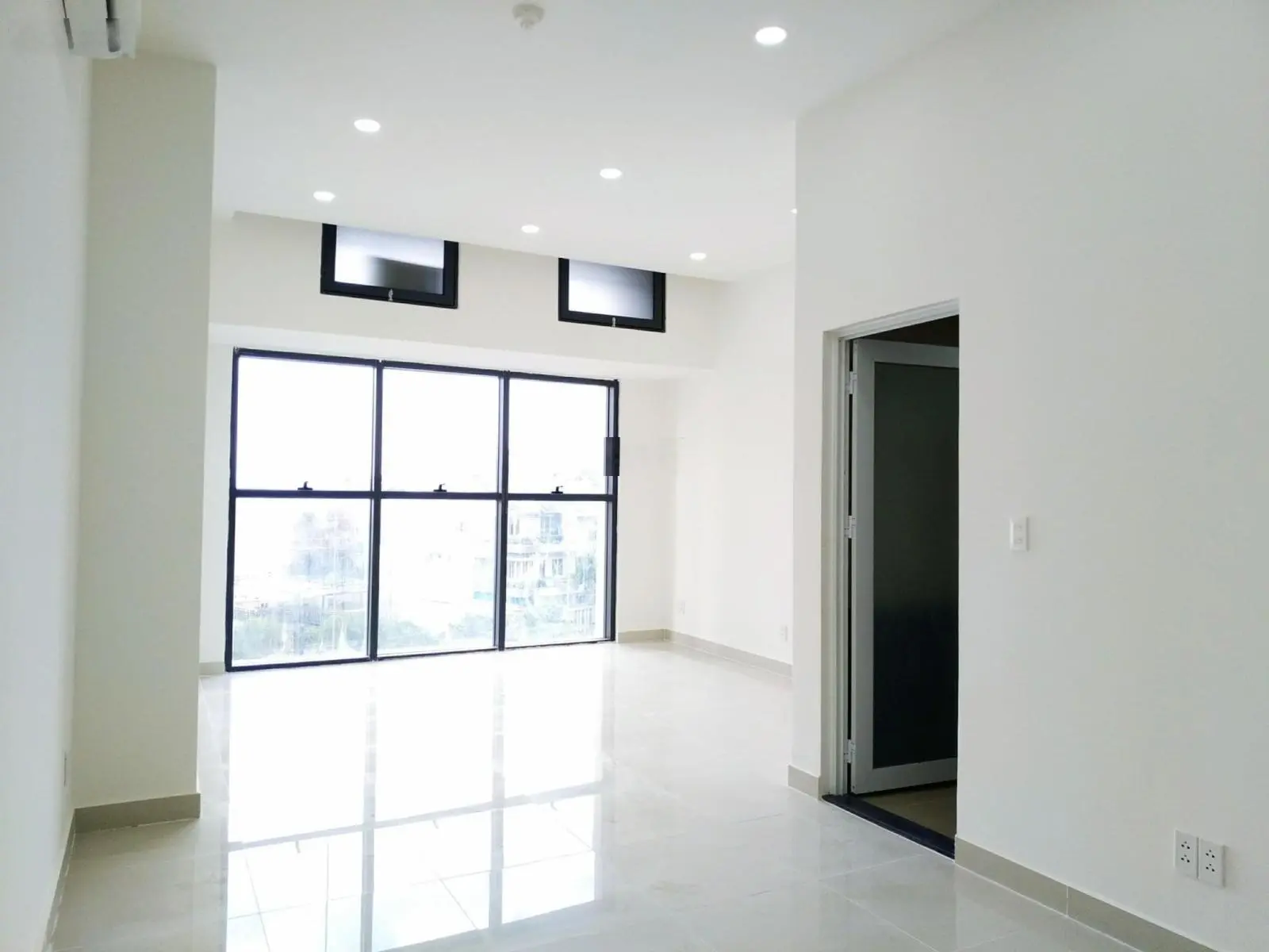 Officetel 44m2 cần bán nhanh dự án The Sun Avenue